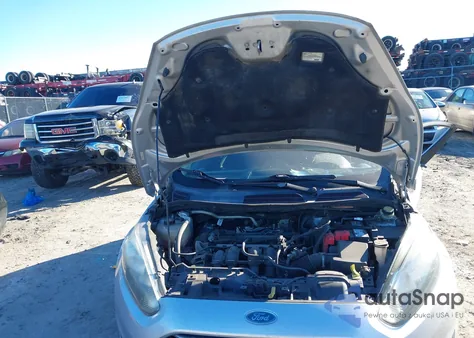 2015 Ford Fiesta Se z USA, uszkodzony, nr VIN 3FADP4EJ9FM148309